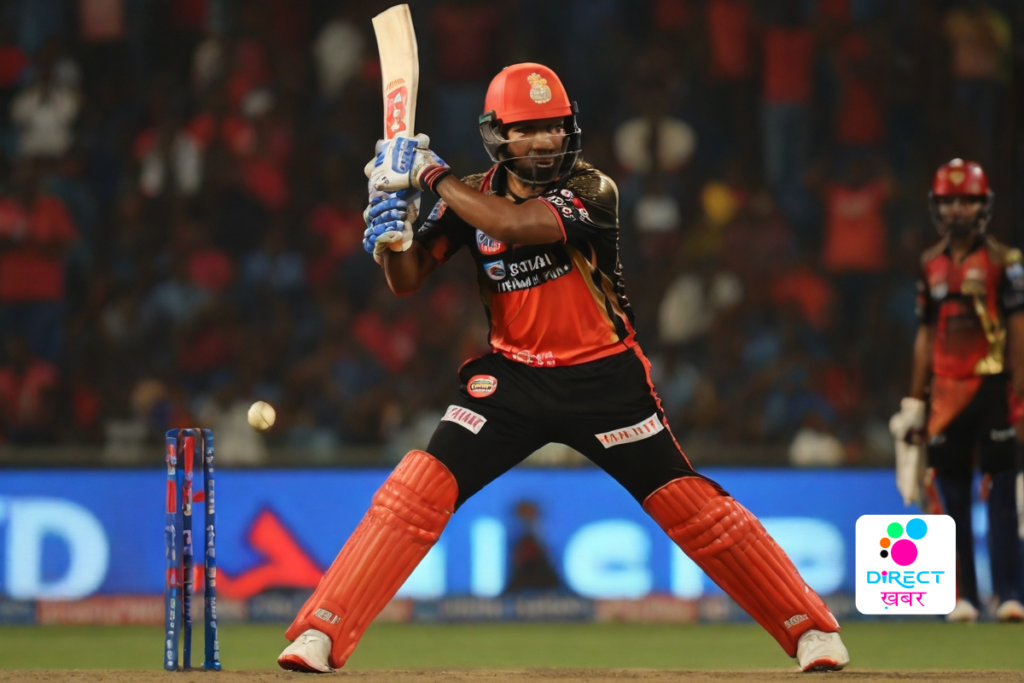 Pandya Ignores Sharma; Karthik Boosts Rcb