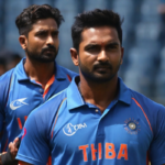 Kaif: Pandya Ignores Sharma; Karthik'S Boundaries